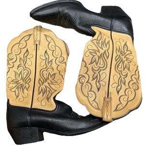 Ariat Black and Tan Western Boots